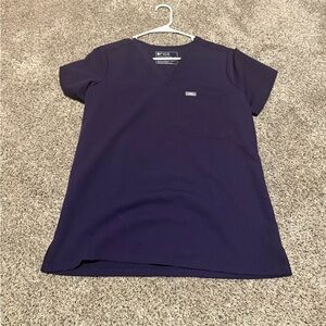 FIGS scrub top deep purple size small